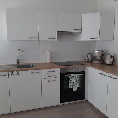 Apartman Pri Jazere - Slnecne Jazera Juh Apartment Сенец Екстериор снимка