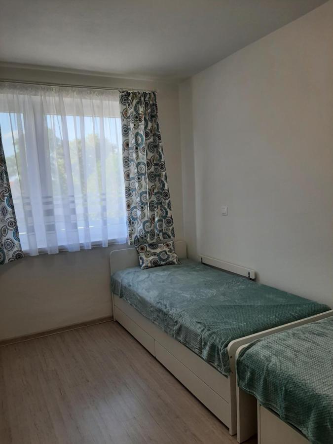 Apartman Pri Jazere - Slnecne Jazera Juh Apartment Сенец Екстериор снимка